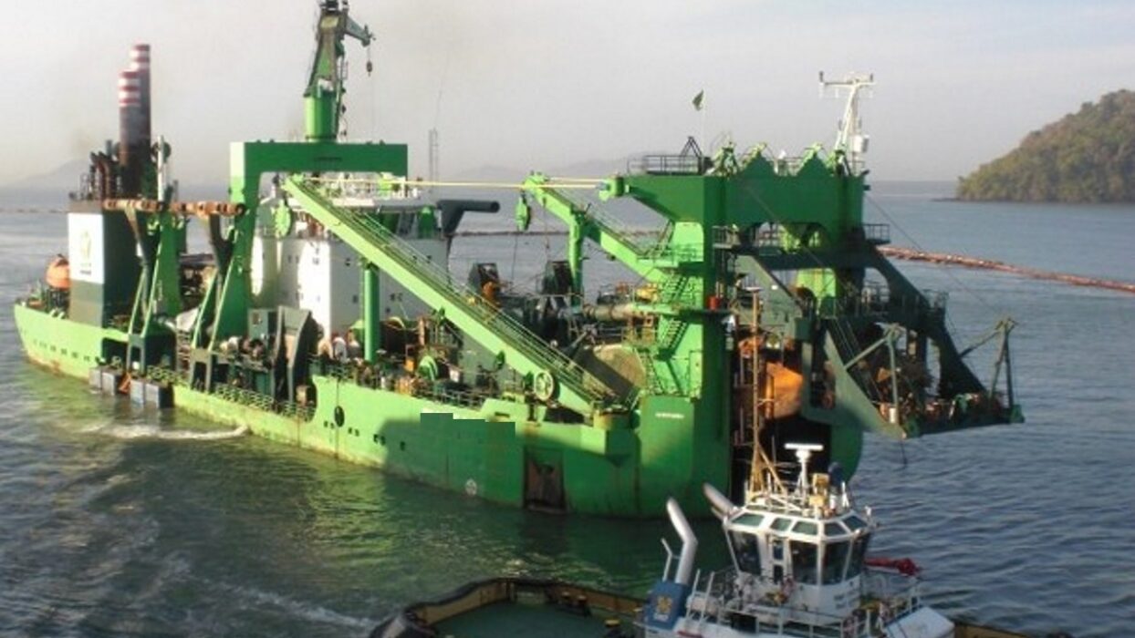 You are currently viewing OFFSHORE FLEET 4xAB FOR TSHD 185 EUR P/D